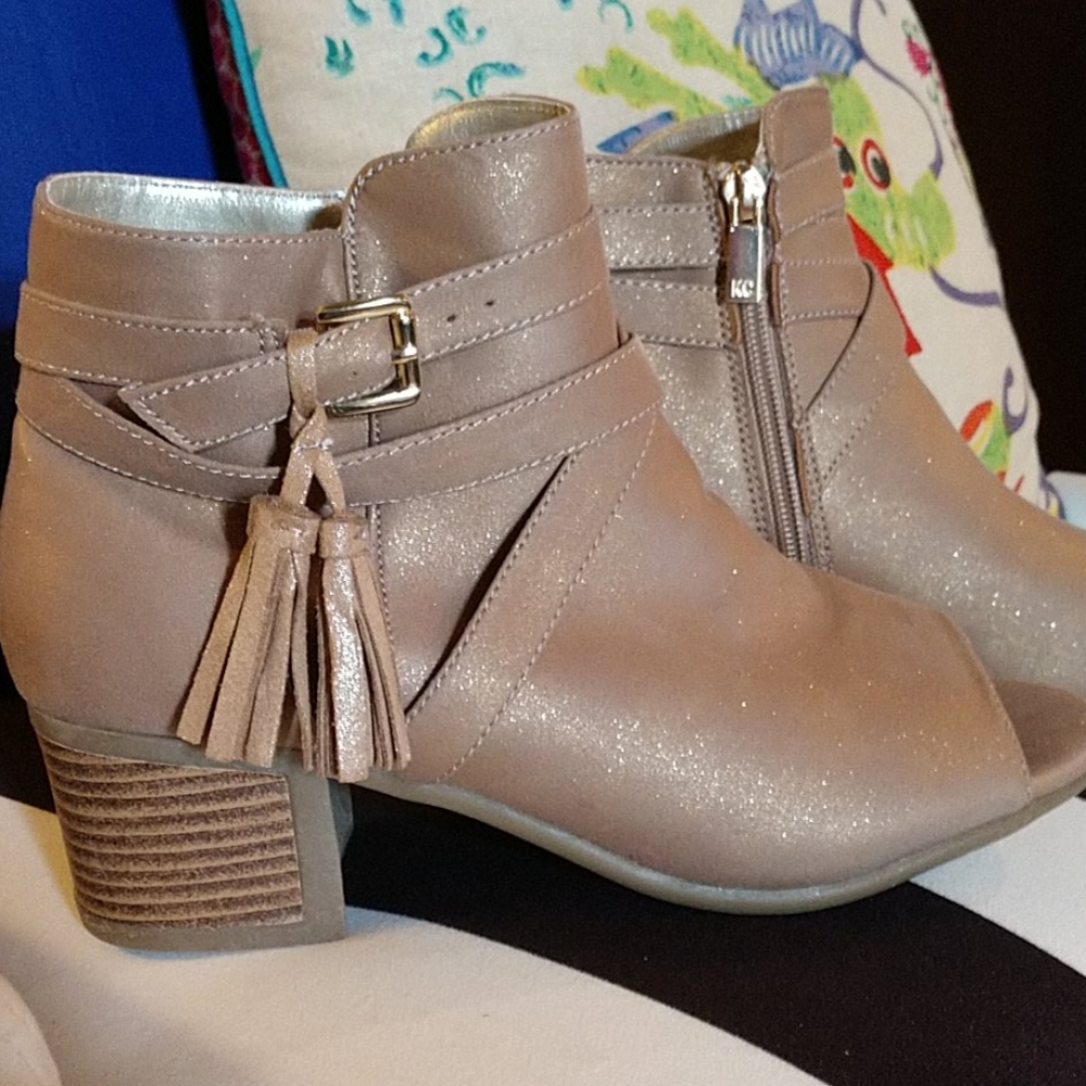 Kenneth Cole Reaction sparkle open toe booties